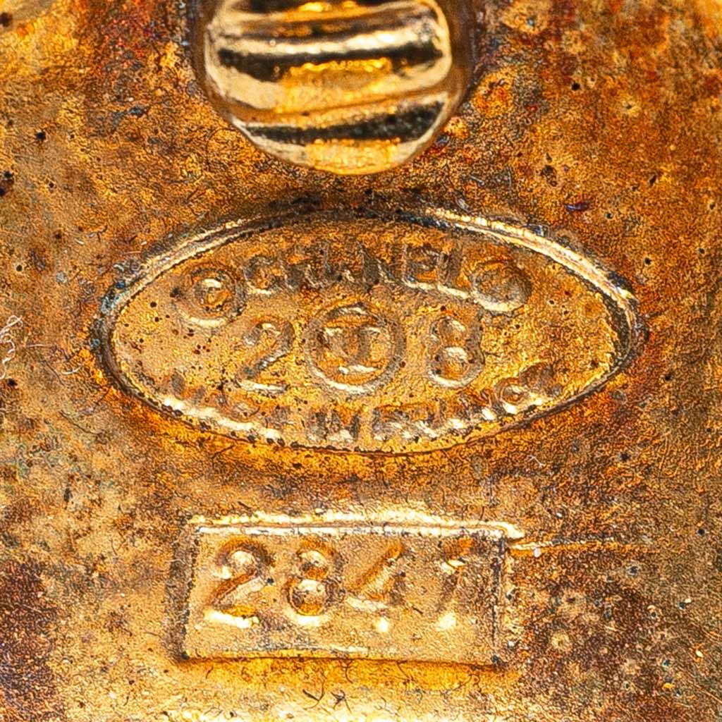 Chanel Gold Plated CC Oval Clip on Earrings - 3