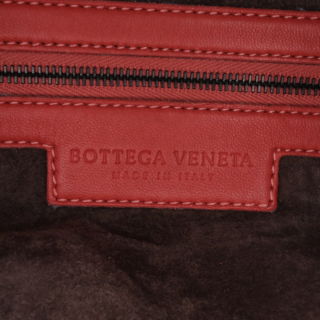 Bottega Veneta Nappa Intrecciato Montaigne Shoulder Bag - Side view