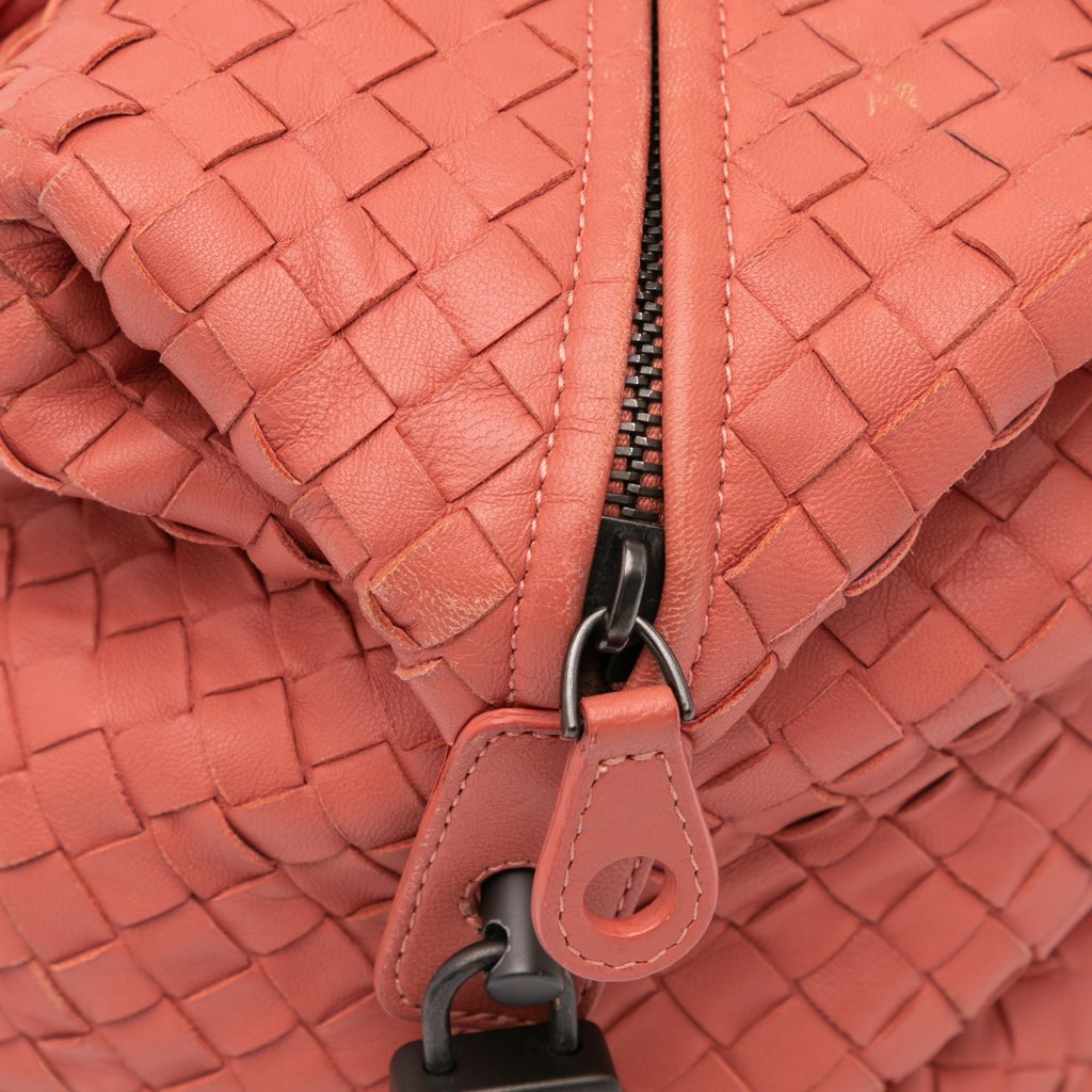 Bottega Veneta Nappa Intrecciato Montaigne Shoulder Bag - Detail 2