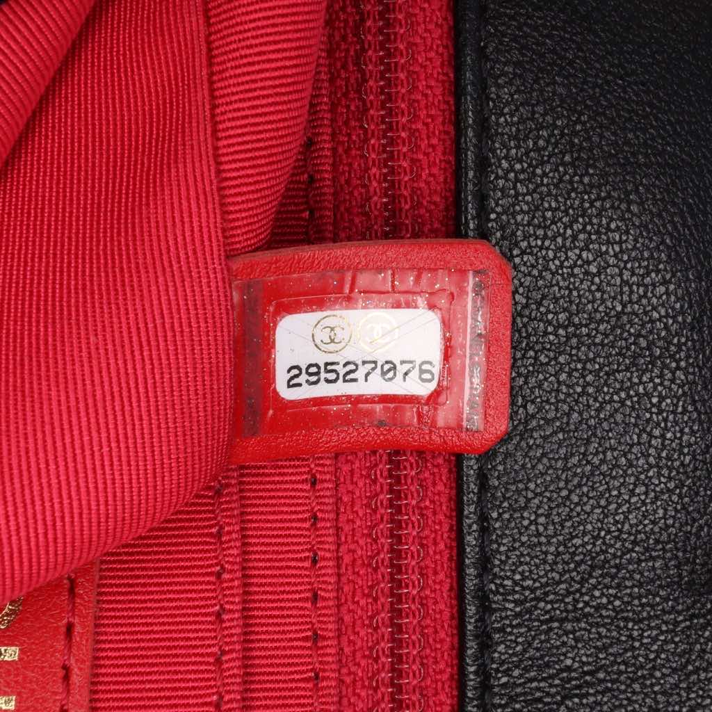 Chanel Quilted Calfskin CC Chain Logo Crossbody - Detail 1