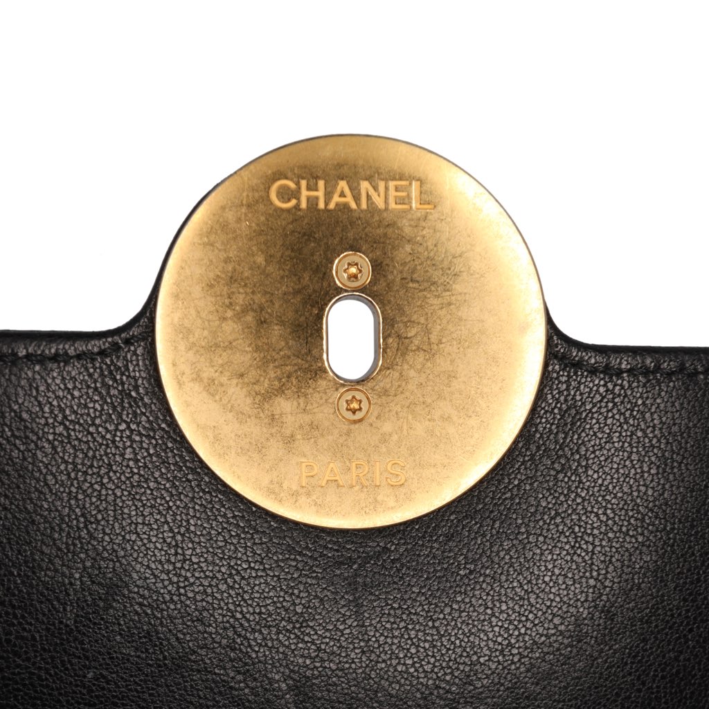 Chanel Quilted Calfskin CC Chain Logo Crossbody - Detail 2