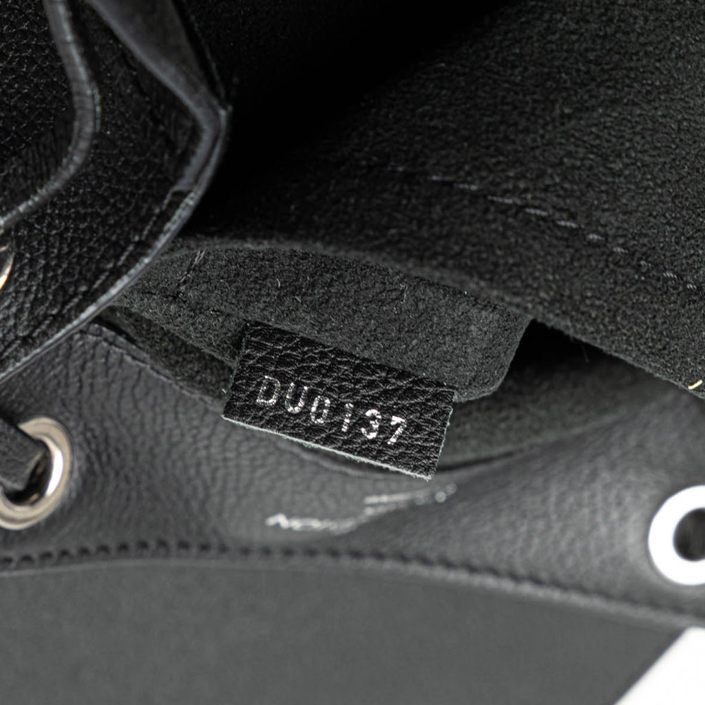 Louis Vuitton Taurillon Lockme Backpack - Detail 1