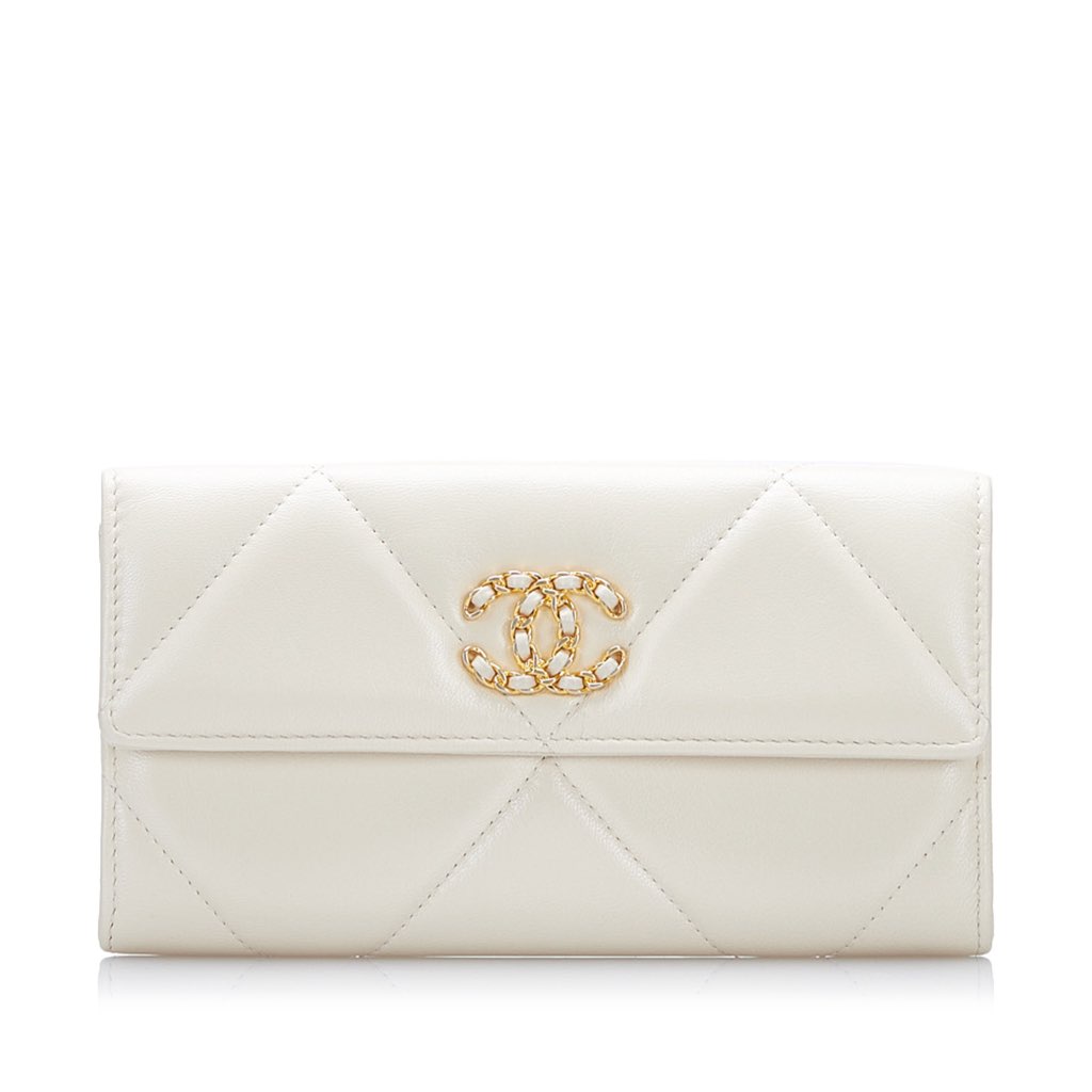 Chanel 19 Flap Continental Wallet