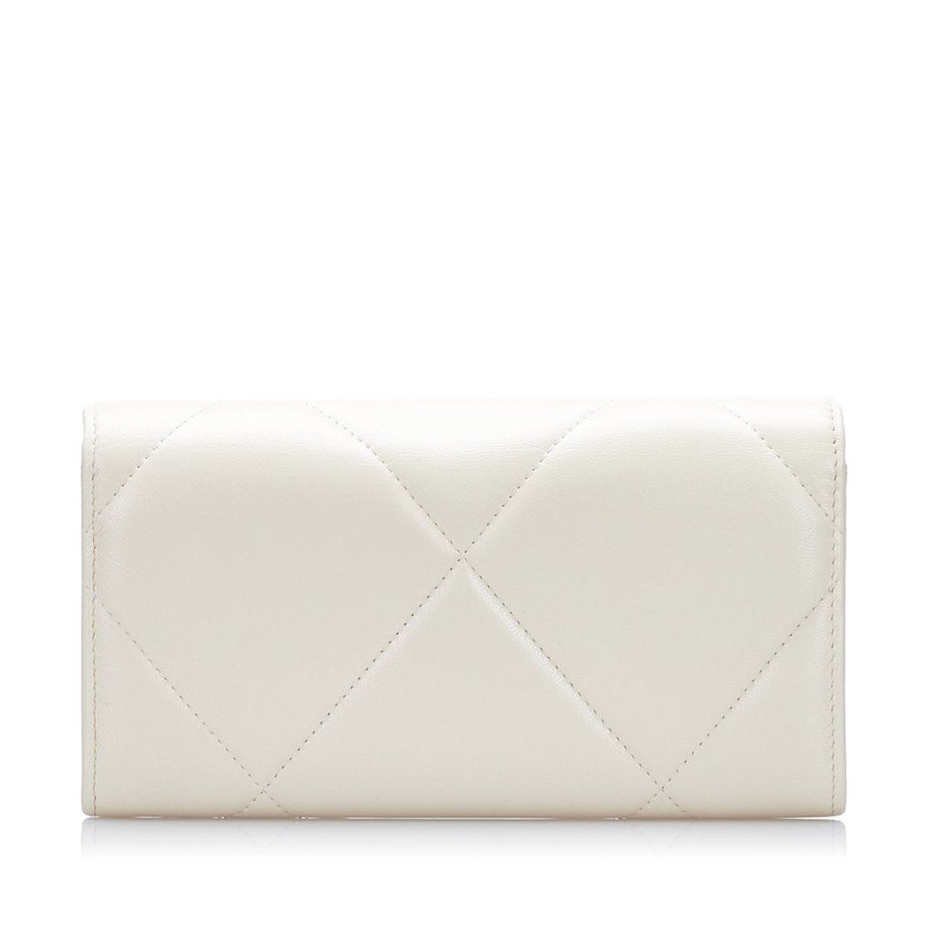 Chanel 19 Flap Continental Wallet - 3