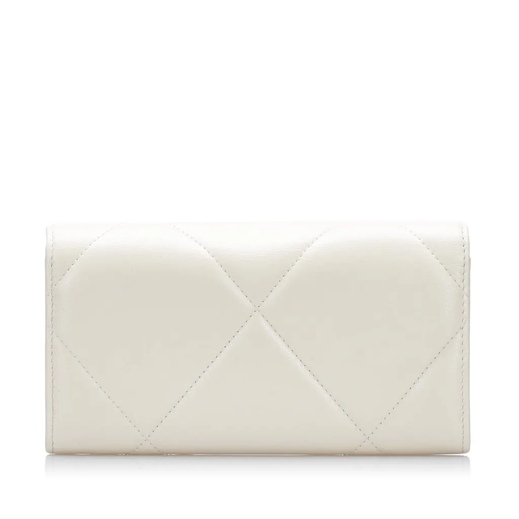 Chanel 19 Flap Continental Wallet White Leather Fair - Inside View