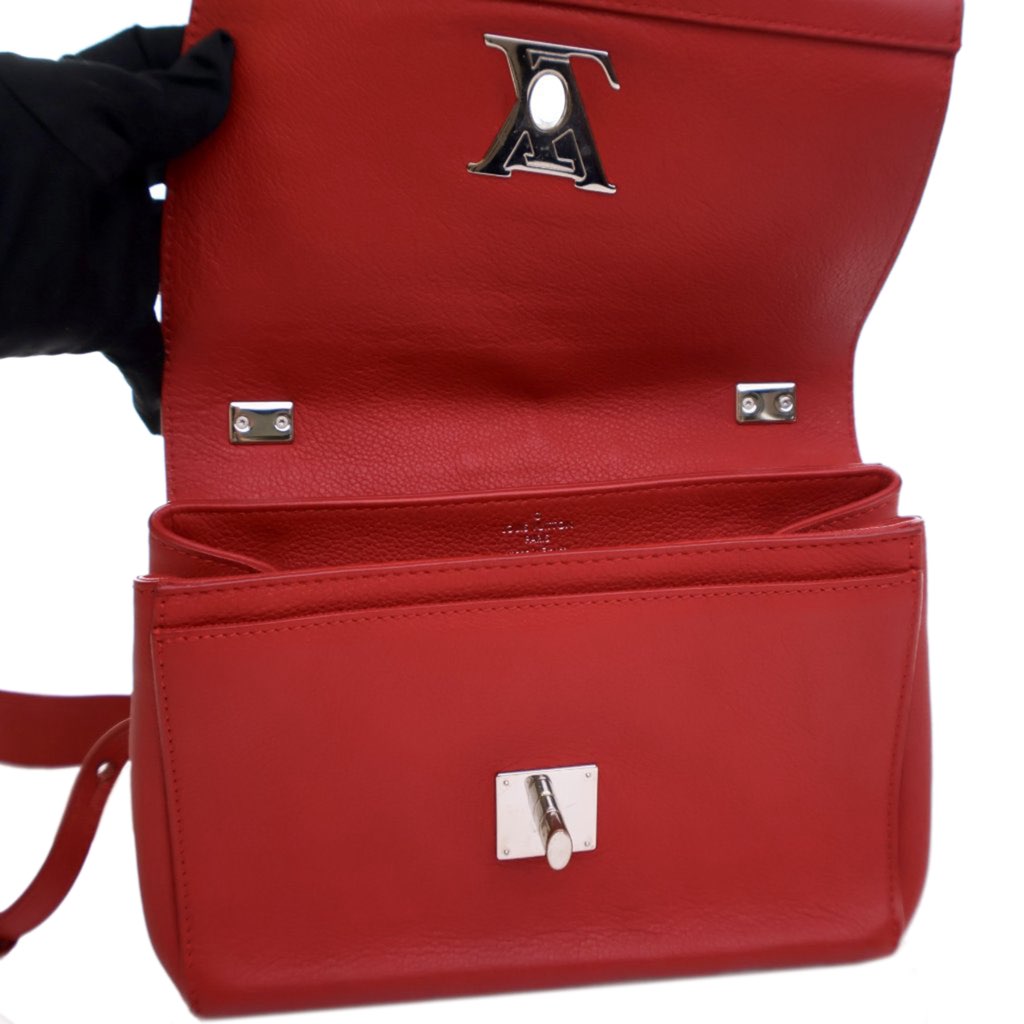 Louis Vuitton Leather Lockme II BB - Detail 1