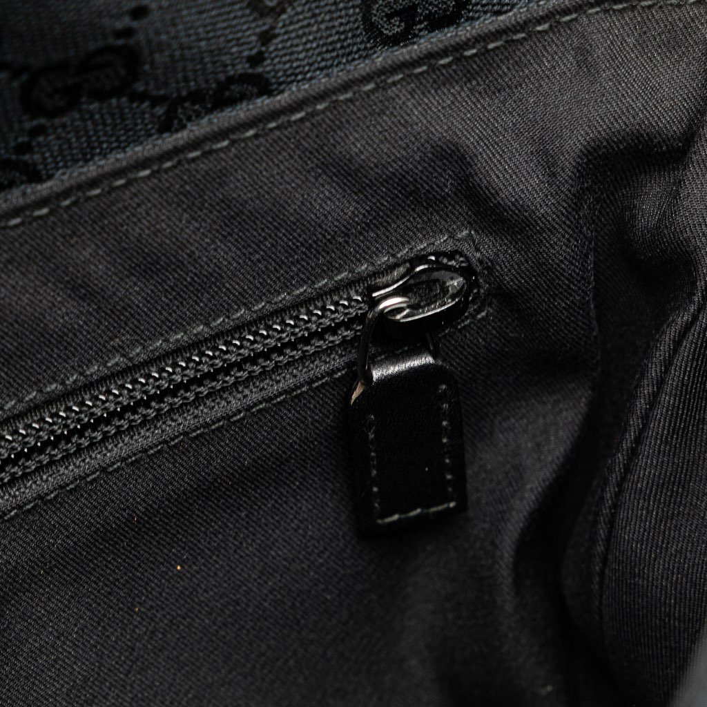 Gucci GG Canvas Belt Bag - Detail 2