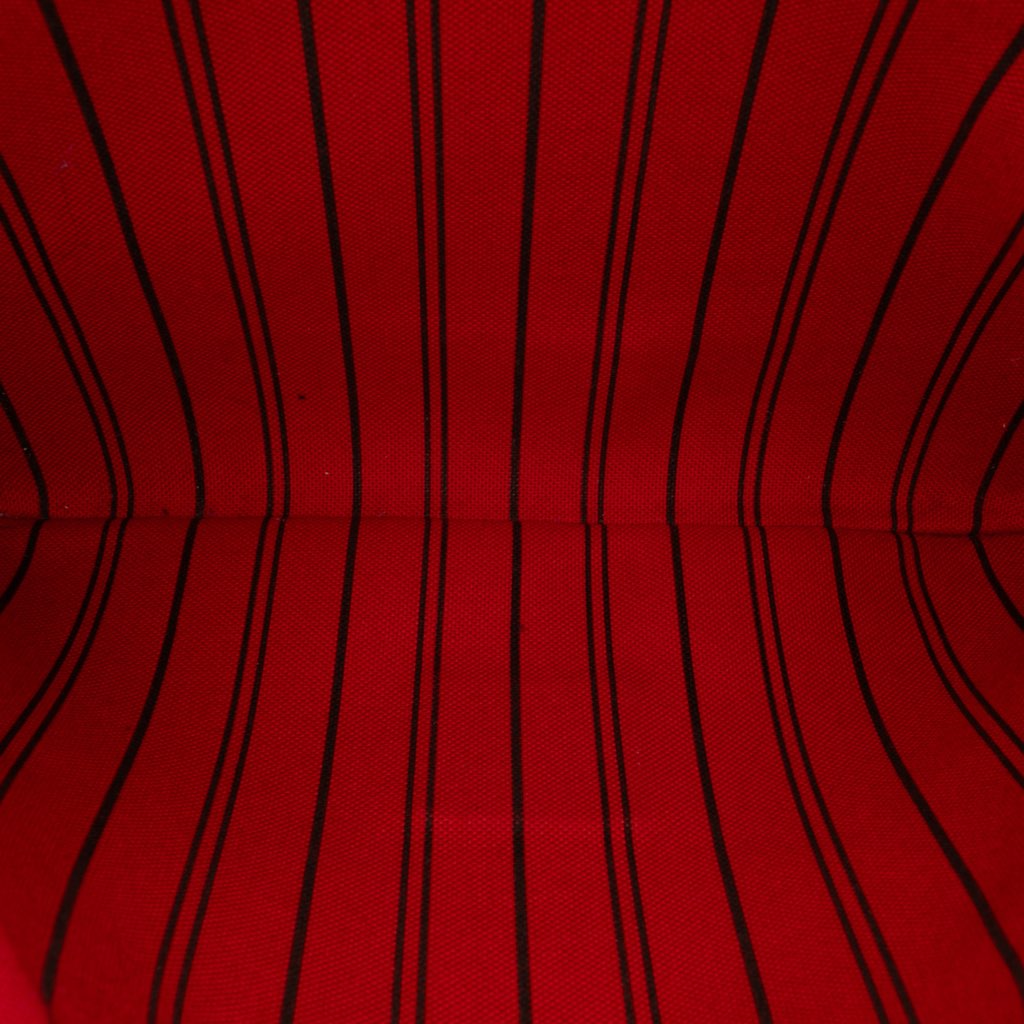 Louis Vuitton Monogram Empreinte Pochette Metis - Side view