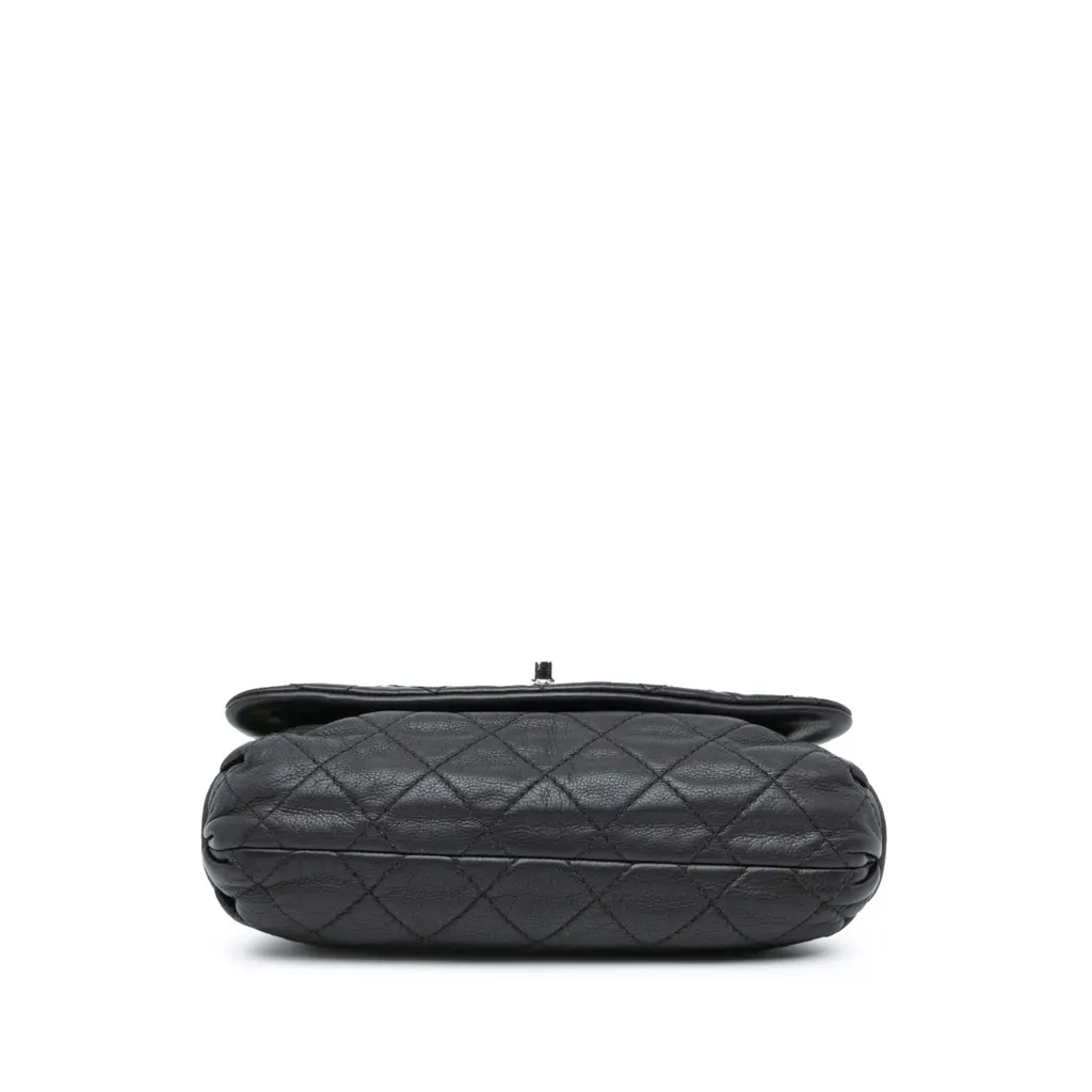 Chanel Quilted Calfskin Curvy Flap Black Leather Good - Inside View
