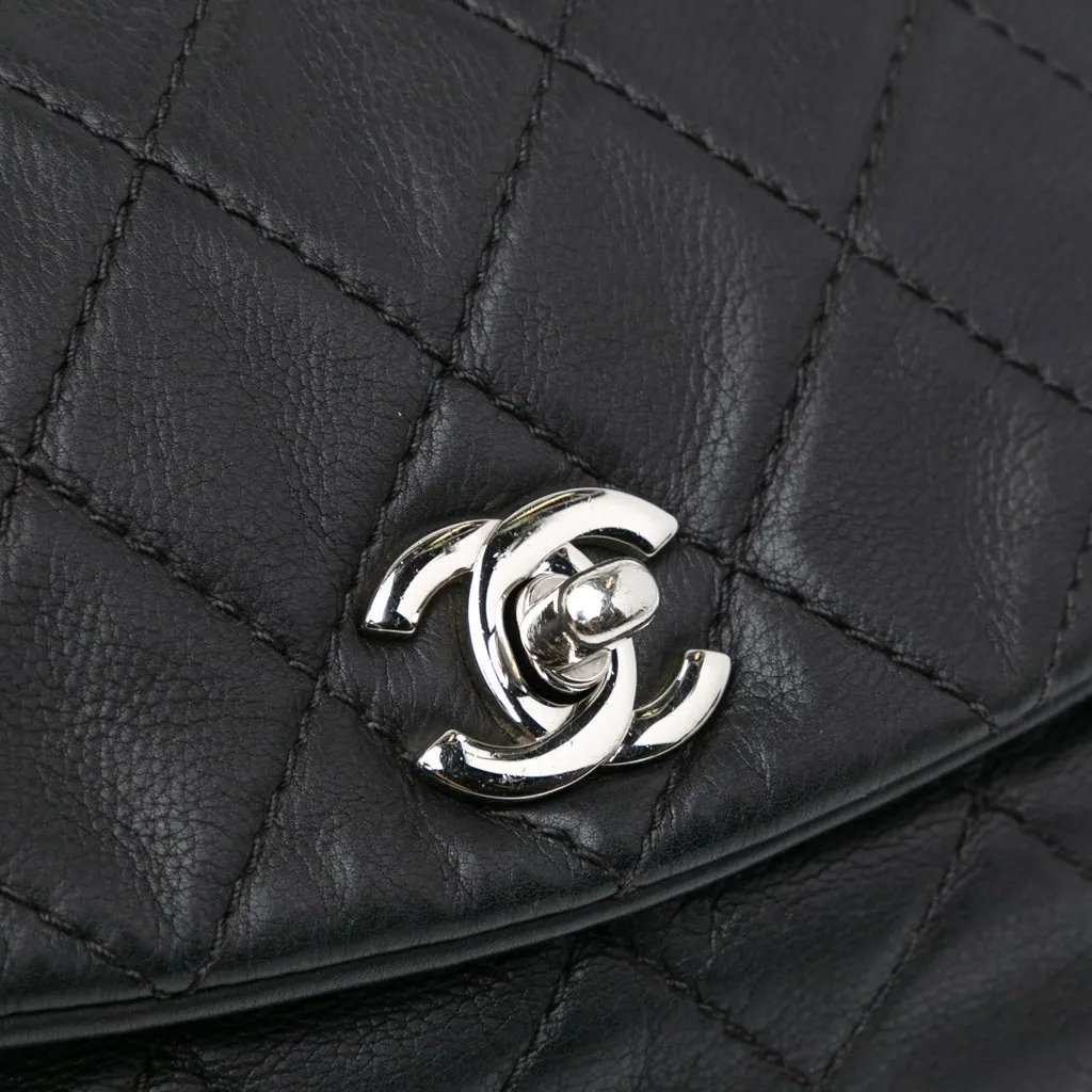 Chanel Quilted Calfskin Curvy Flap Black Leather Good - Box View