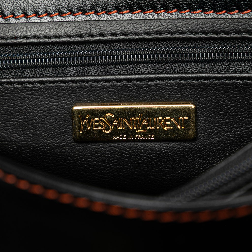 Yves Saint Laurent Leather Shoulder Bag - Detail 1