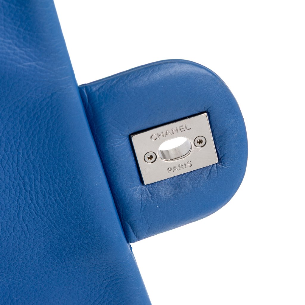 Chanel CC Quilted Calfskin Multi Chain Flap - Detail 2