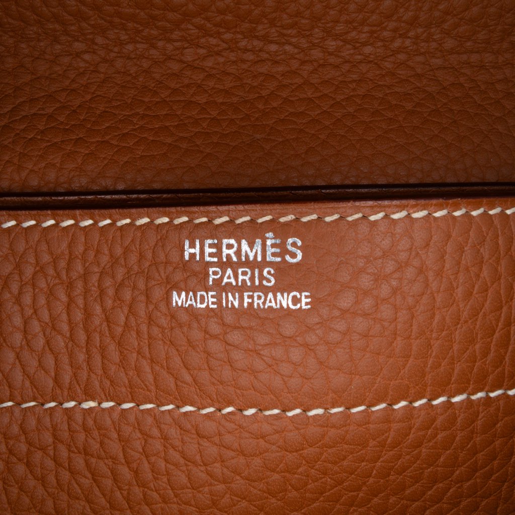 Hermès Togo Sac A Depeches 38 - Side view