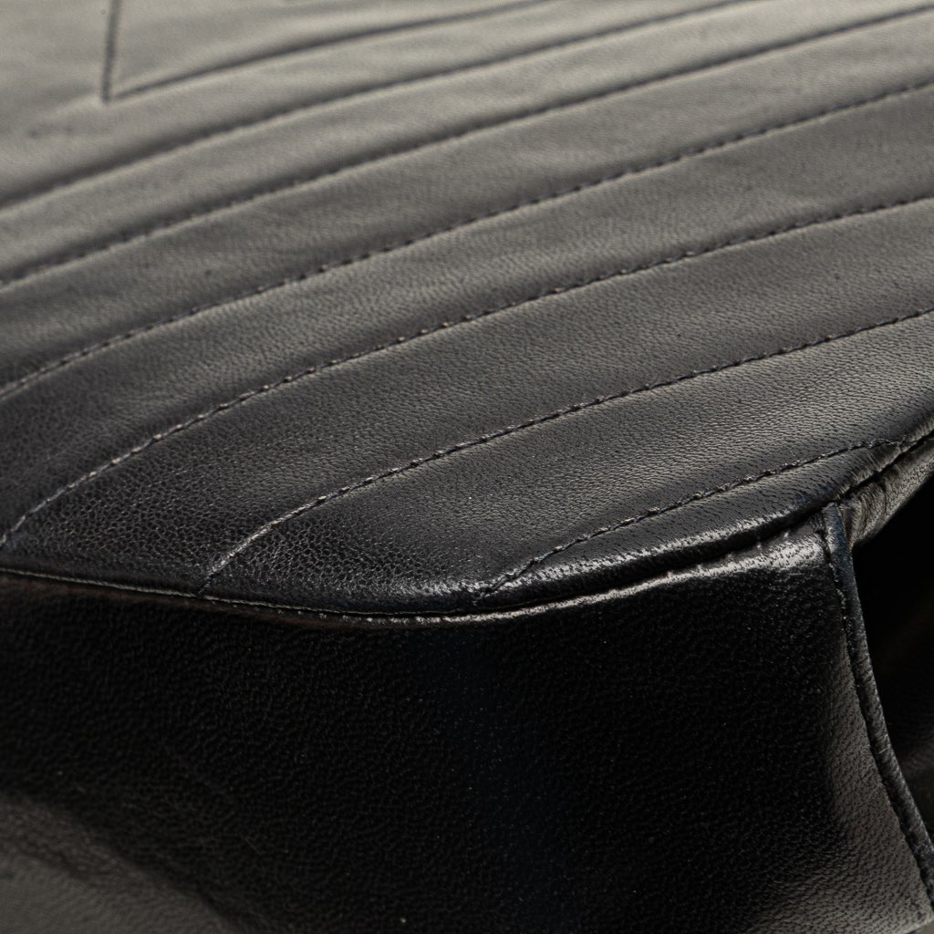 Chanel CC Chevron Lambskin Frame Chain Shoulder Bag - Image 13