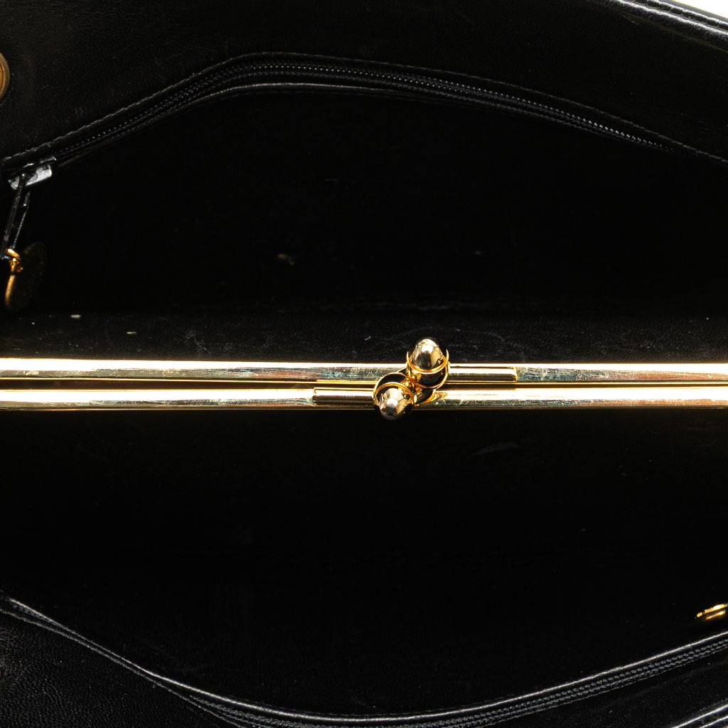 Chanel CC Chevron Lambskin Frame Chain Shoulder Bag - 4