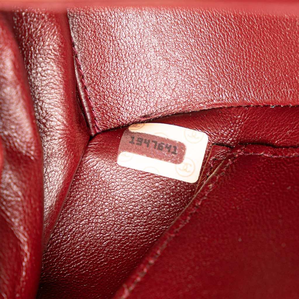 Chanel CC Chevron Lambskin Frame Chain Shoulder Bag - Image 10