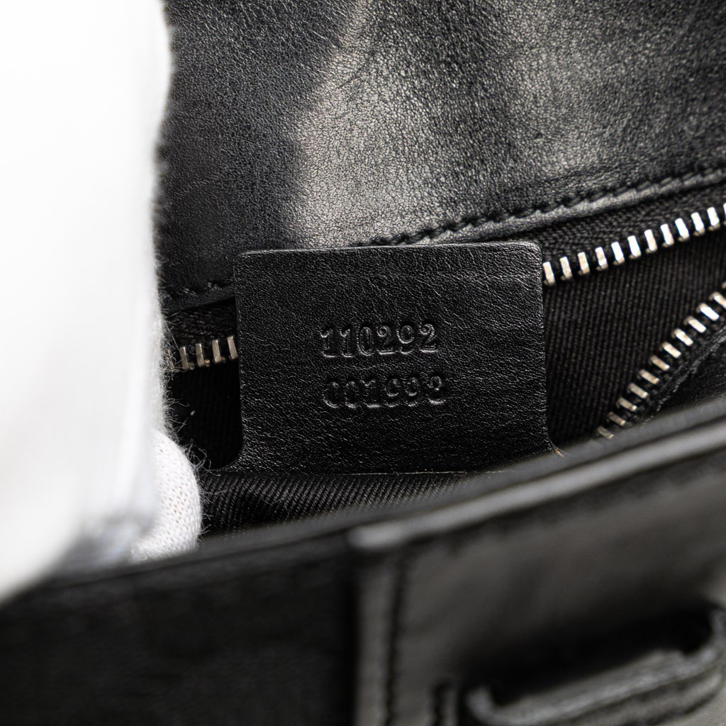 Gucci GG Canvas Shoulder Bag - Detail 1