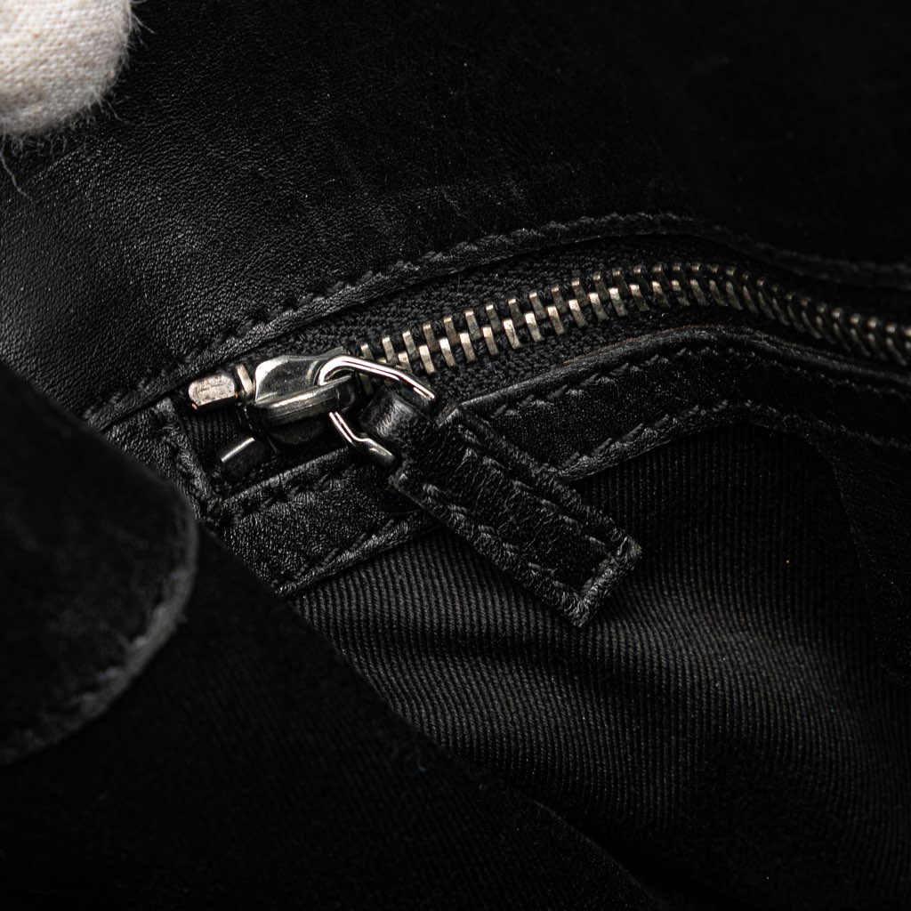 Gucci GG Canvas Shoulder Bag - Image 11