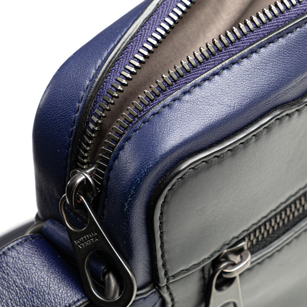 Bottega Veneta Intrecciato Trimmed Leather Crossbody - Image 10