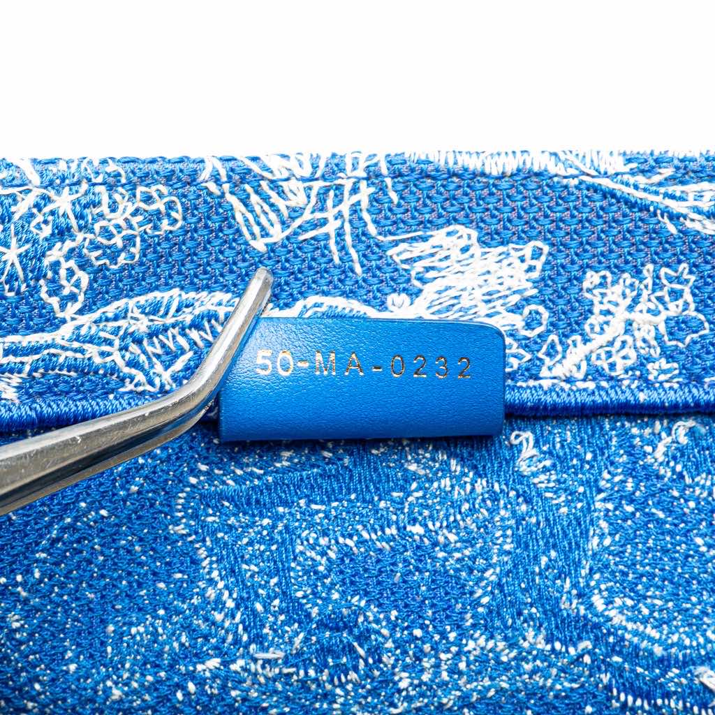 Dior Medium Canvas Embroidered Dioriviera Toile De Jouy Book Tote - Detail 1