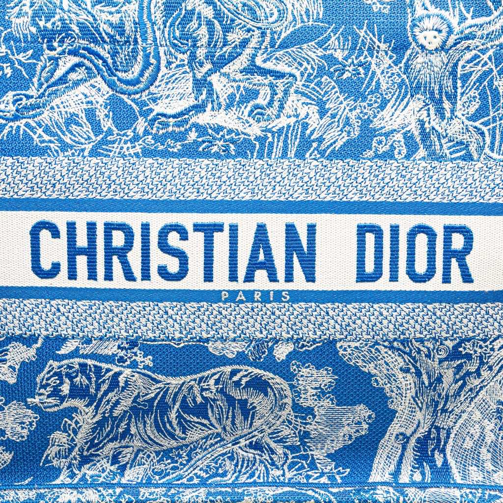 Dior Medium Canvas Embroidered Dioriviera Toile De Jouy Book Tote - Detail 2
