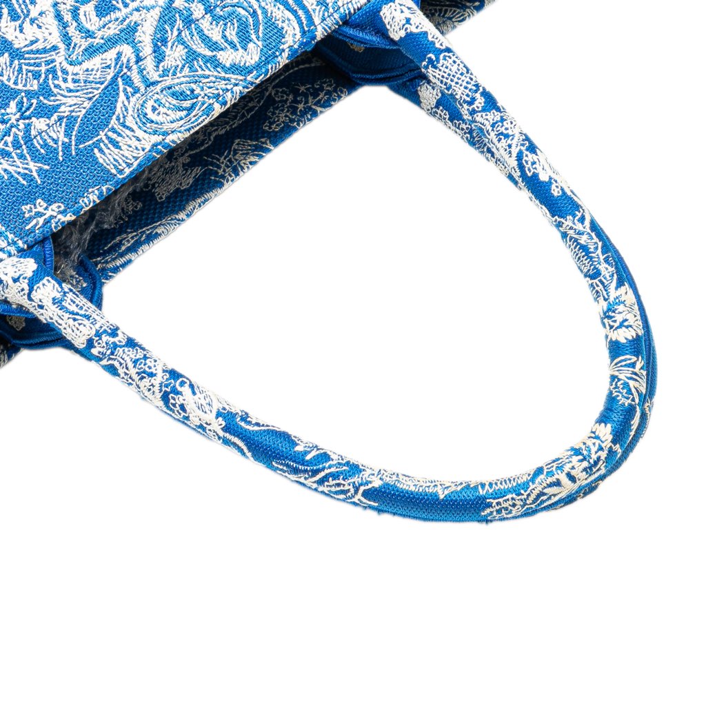 Dior Medium Canvas Embroidered Dioriviera Toile De Jouy Book Tote - Image 12