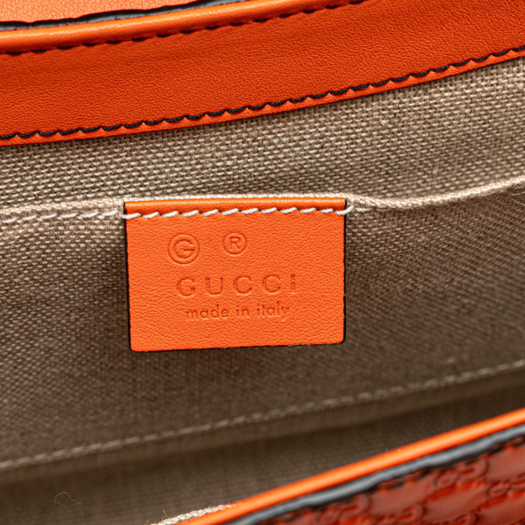 Gucci Medium Microguccissima Emily Shoulder Bag - Side view