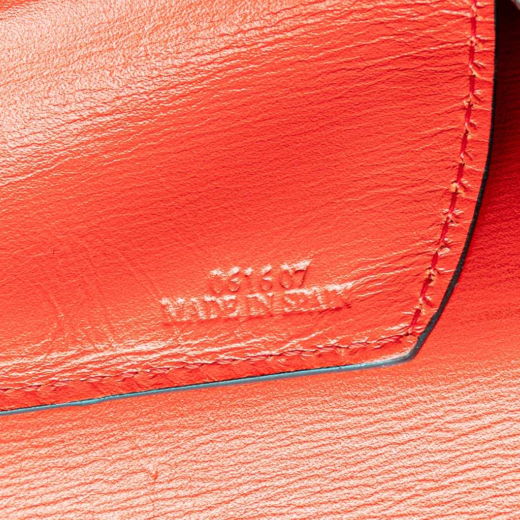 Loewe Medium Leather Barcelona Crossbody - Detail 1