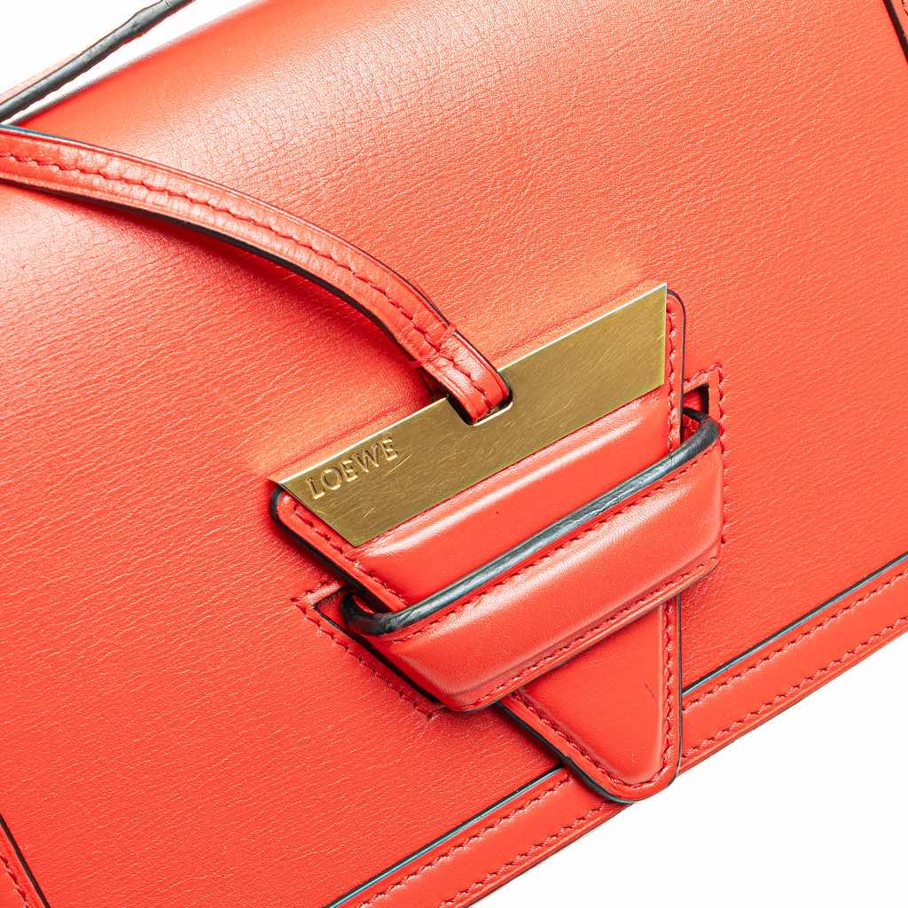 Loewe Medium Leather Barcelona Crossbody - Detail 2