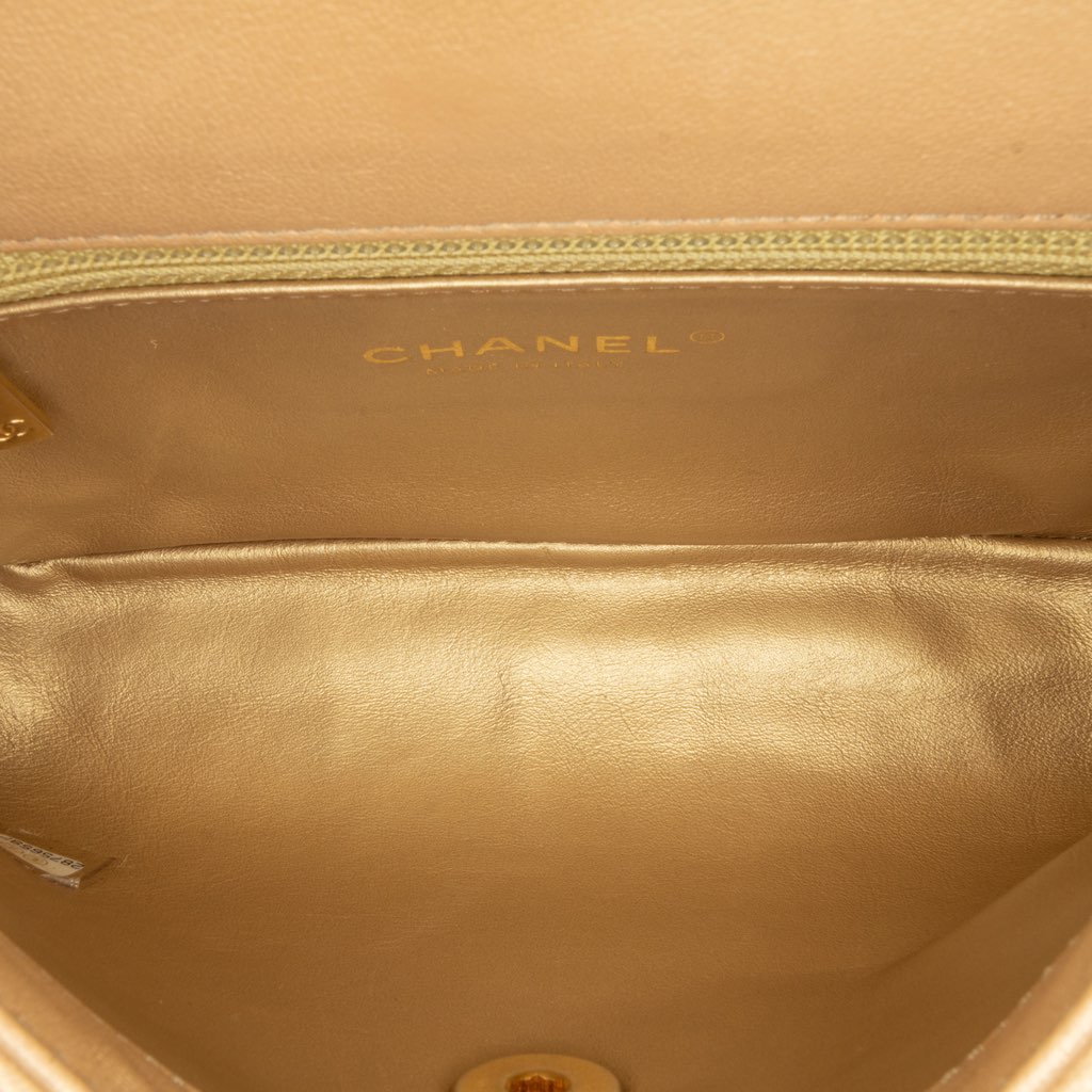 Chanel Quilted Lambskin CC Logo Bar Shoulder Bag - 4