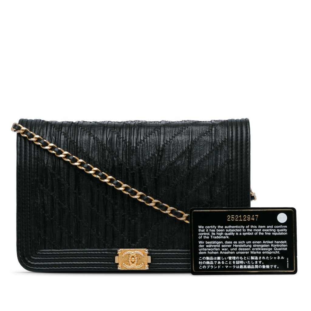 Chanel Pleated Crumpled Chevron Le Boy Wallet On Chain - Image 17