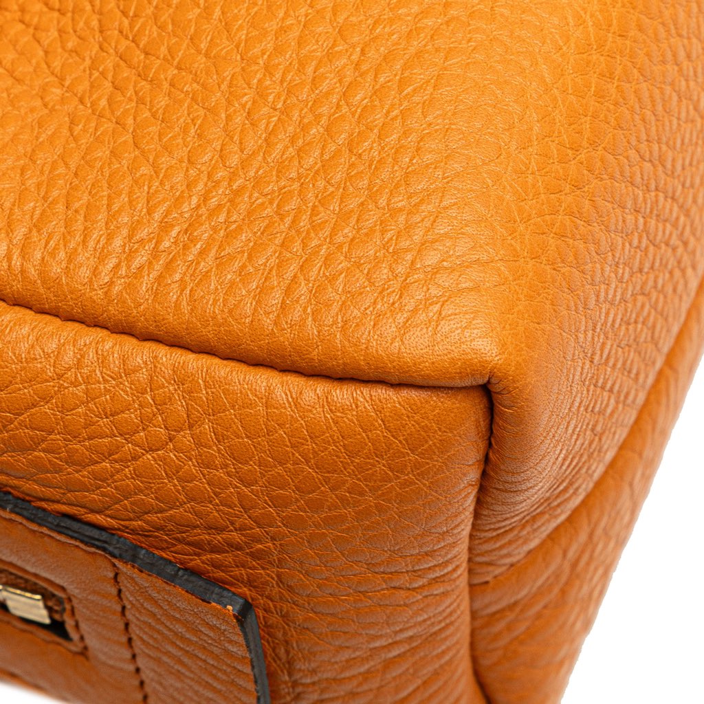 Gucci Leather Soho Cosmetic Pouch - Image 10