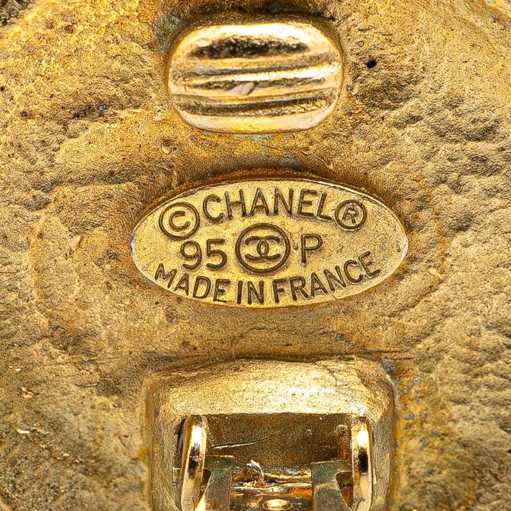 Chanel Gold Plated CC Round Clip on Earrings - 3