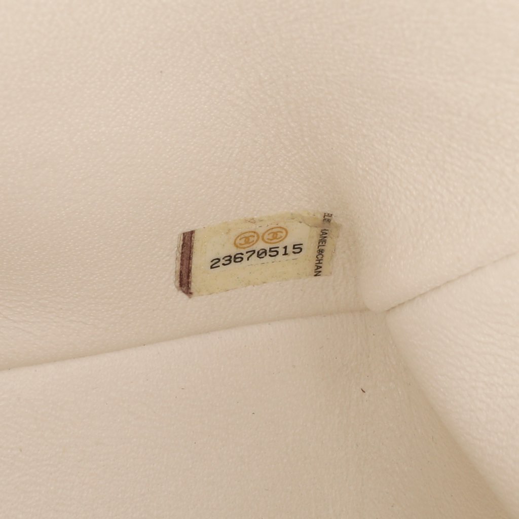 Chanel Mini Square Classic Crumpled Calfskin Single Flap - Detail 1