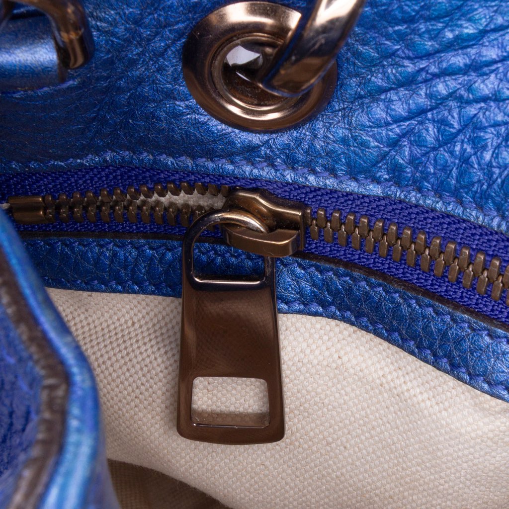 Gucci Small Metallic Calfskin Bamboo Shopper Satchel - Detail 2