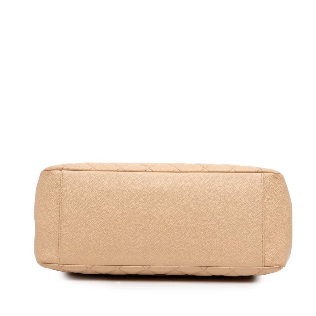 Chanel Caviar Grand Shopping Tote - Image 6