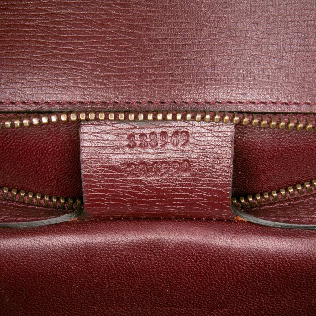 Gucci Leather Heartbeat Clutch - Side view