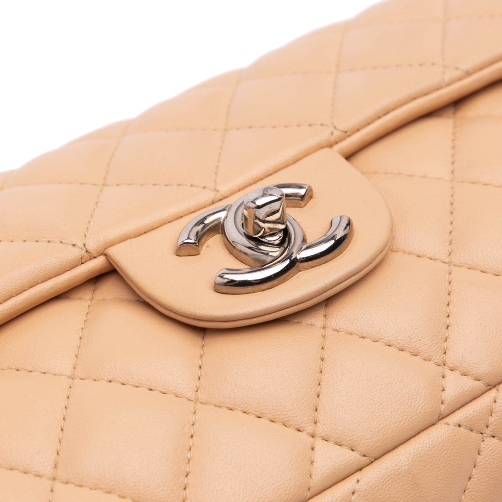Chanel Classic Lambskin East West Single Flap - Detail 2