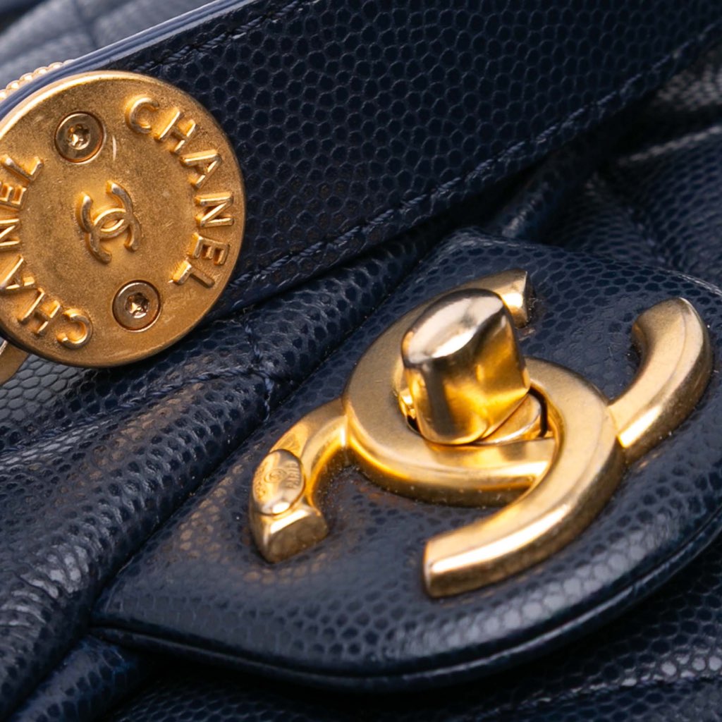 Chanel Mini Caviar Twist Your Buttons Flap - Detail 2