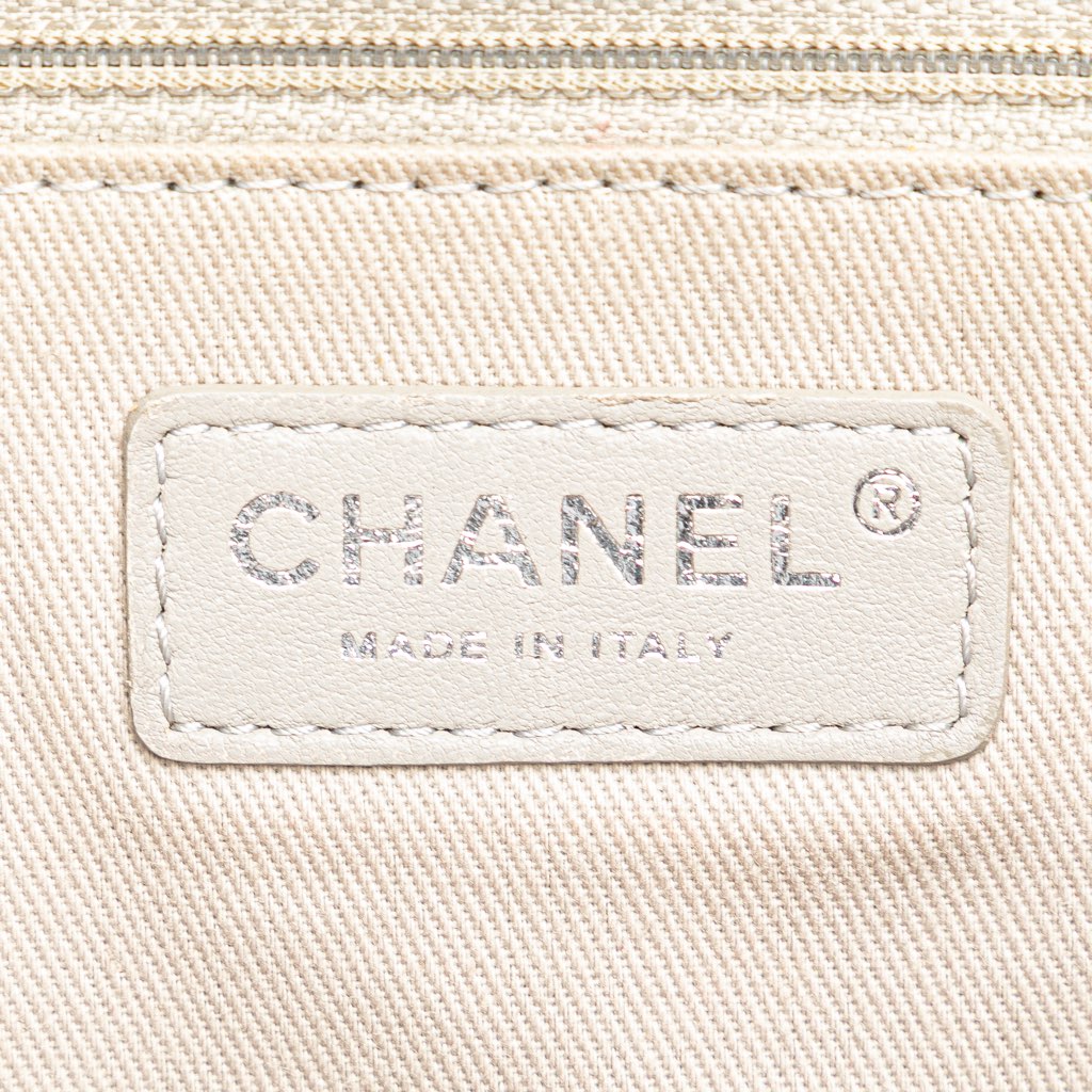 Chanel Small Glazed Calfskin and Caviar Deauville Tote - 5