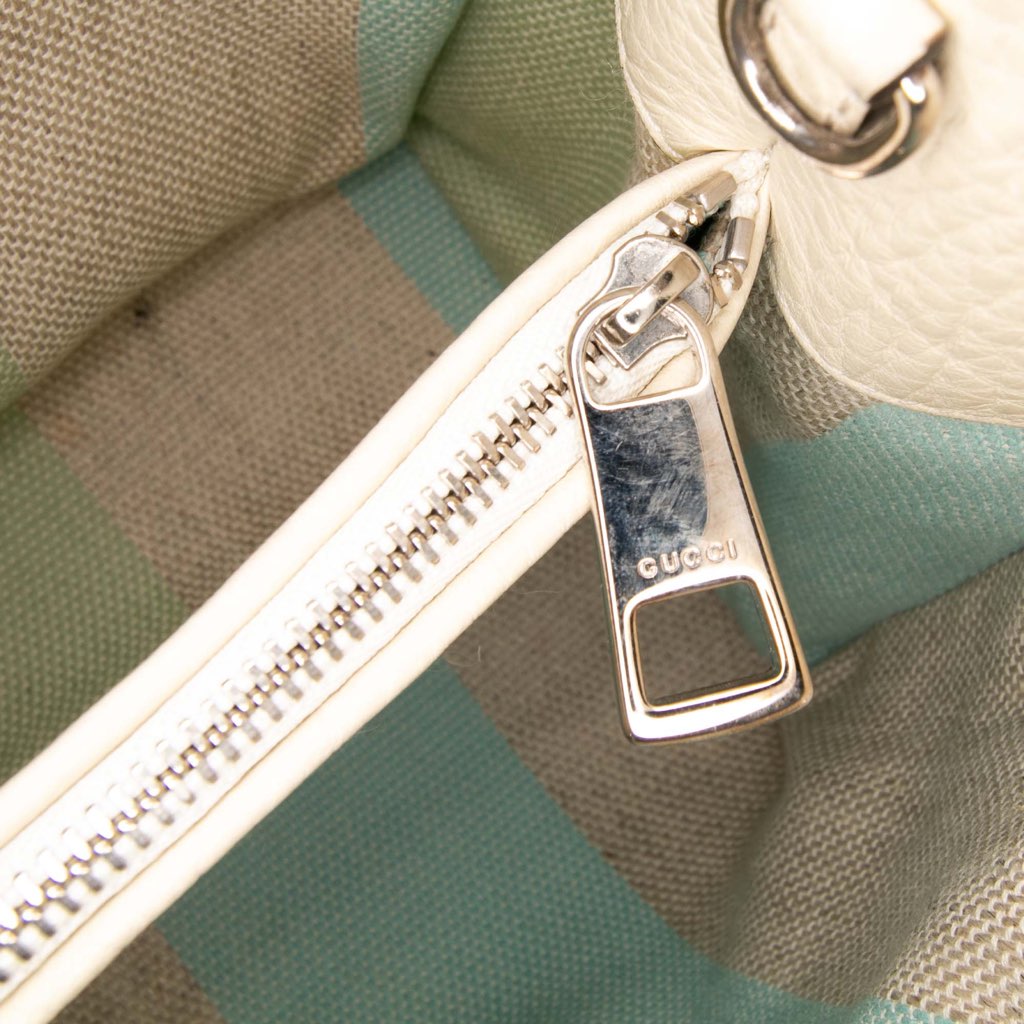 Gucci Medium Calfskin Bamboo Daily Shopper Satchel - Side view