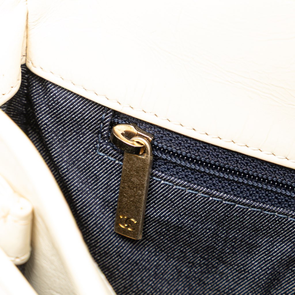 Chanel Crumpled Calfskin En Vogue Rope Flap - Detail 2