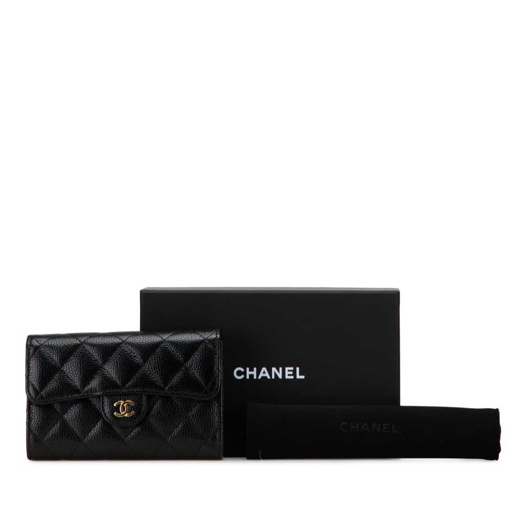 Chanel CC Quilted Caviar Trifold Flap Wallet - Image 17