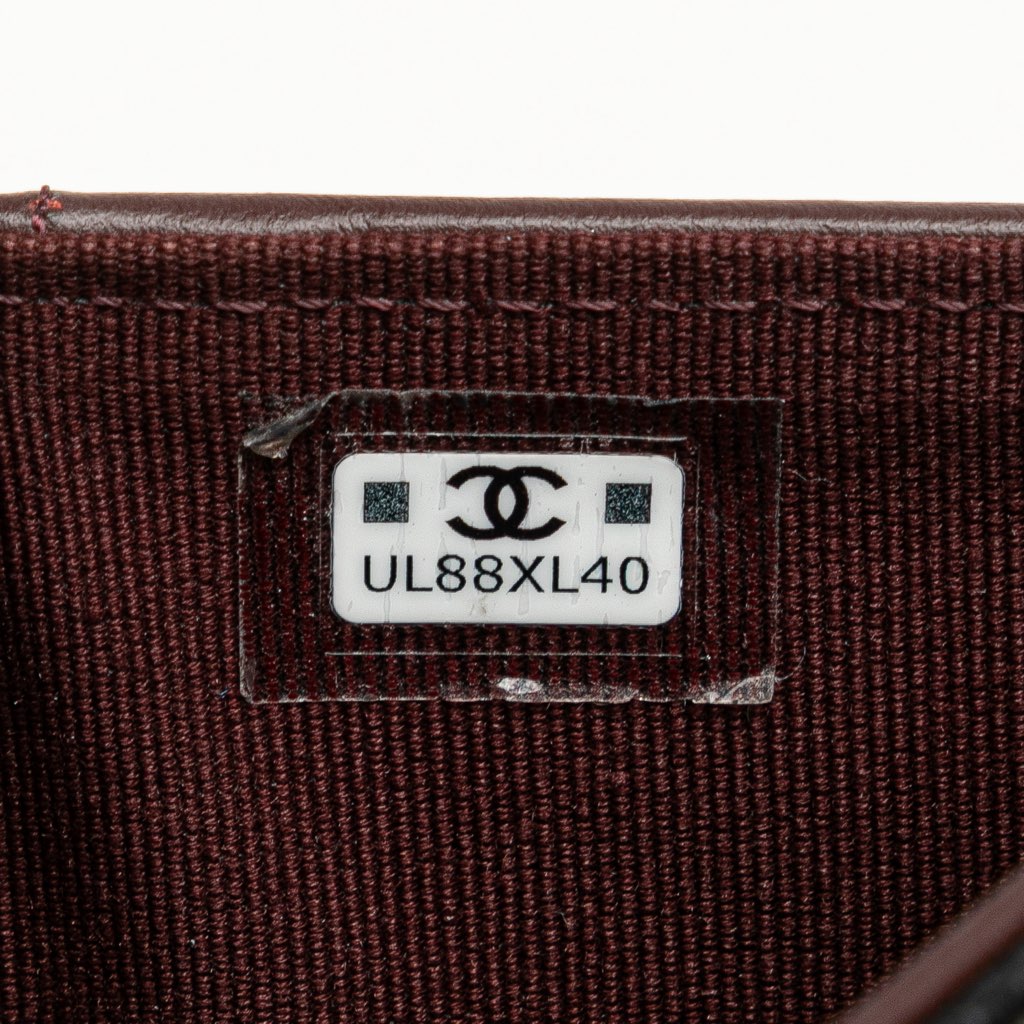 Chanel CC Quilted Caviar Trifold Flap Wallet - Detail 2