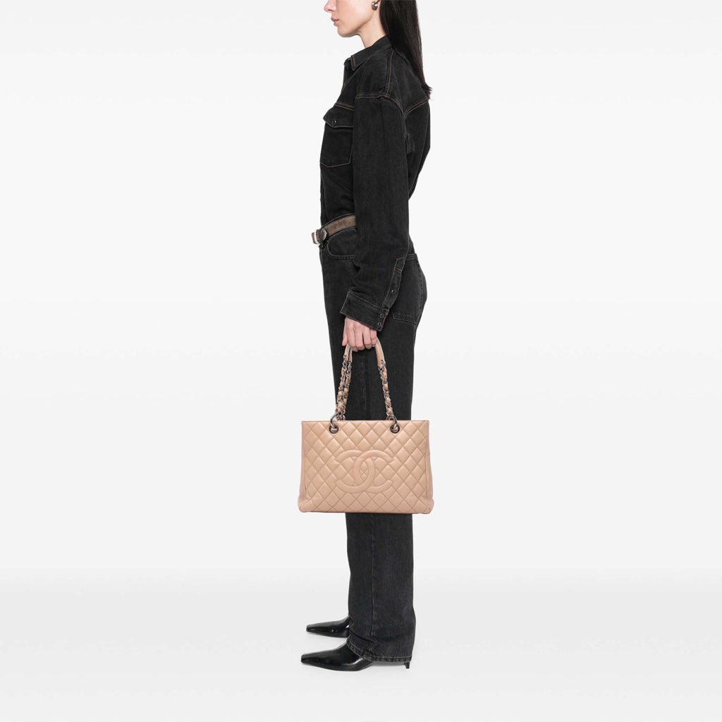 Chanel Caviar Grand Shopping Tote - Image 14