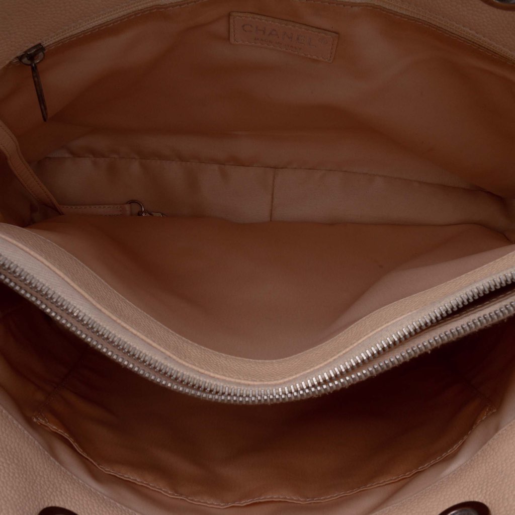 Chanel Caviar Grand Shopping Tote - 4