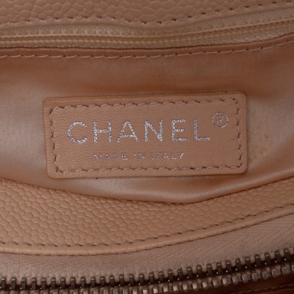 Chanel Caviar Grand Shopping Tote - Image 10