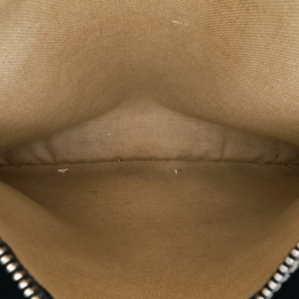 Gucci GG Supreme Crossbody - Side view