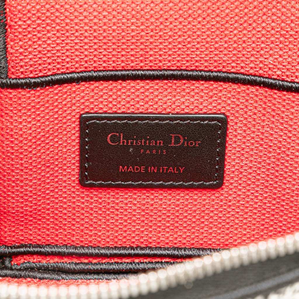 Dior Small Canvas Embroidered D Royaume d Amour Diortravel Vanity Case - Detail 1