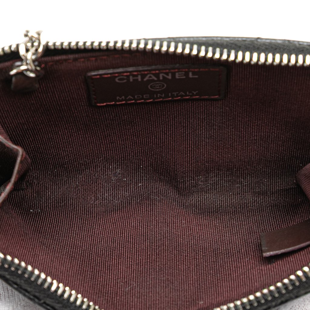 Chanel Quilted Caviar Classic Zipped Key Holder - 4